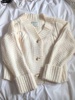 Abercrombie & Fitch Cream Cable Knit Button-Up Cardigan